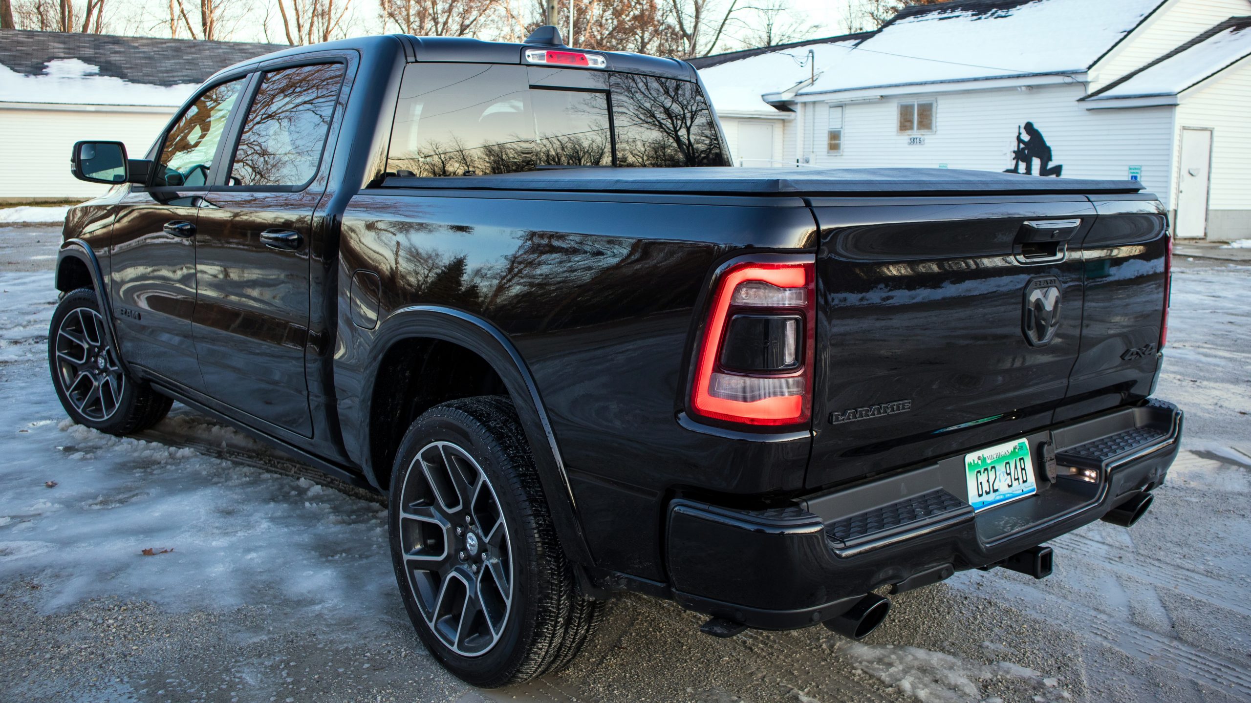 2019 ram 1500 laramie best sale black edition