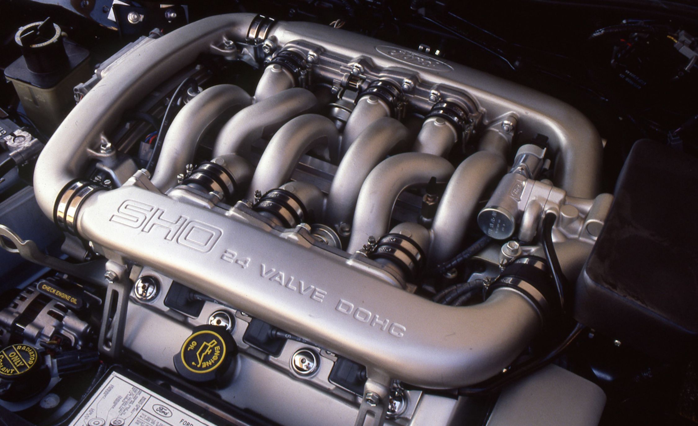 3.3 v6. Ford Taurus Sho 1989. Ford Taurus Sho v8. Ford Taurus Sho двигатель. Ford Taurus Sho 2 мотор.