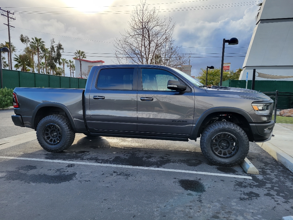 4ebe41191bdbeb77daf5bf35a162db24.jpg