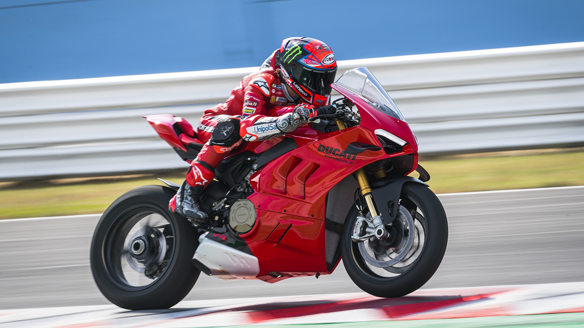 www.ducati.com
