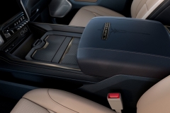 2019 Ram 1500 Limited – Center Console